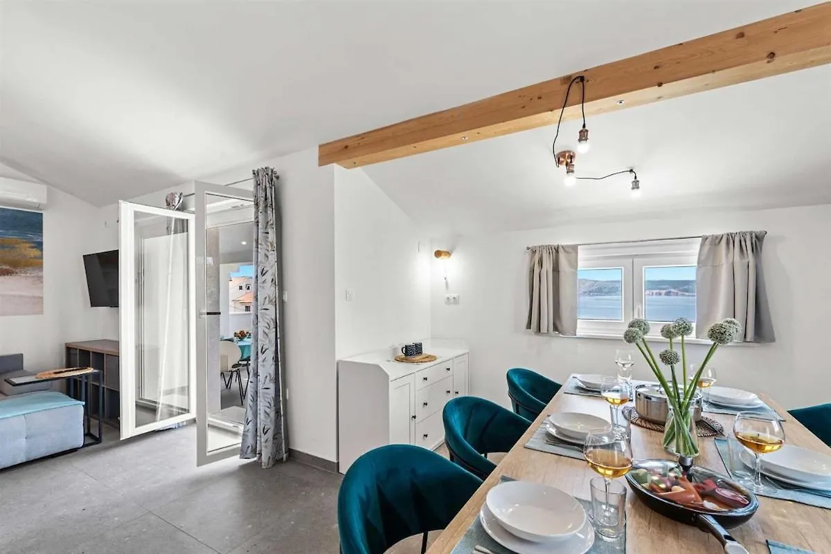 Apartment With Pool By Aneo Travel Novi Vinodolski
