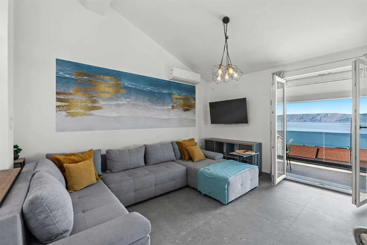 Apartment With Pool By Aneo Travel Novi Vinodolski
