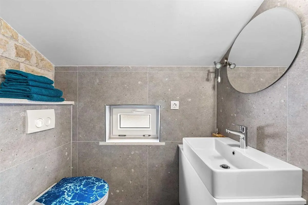 Apartment With Pool By Aneo Travel Novi Vinodolski